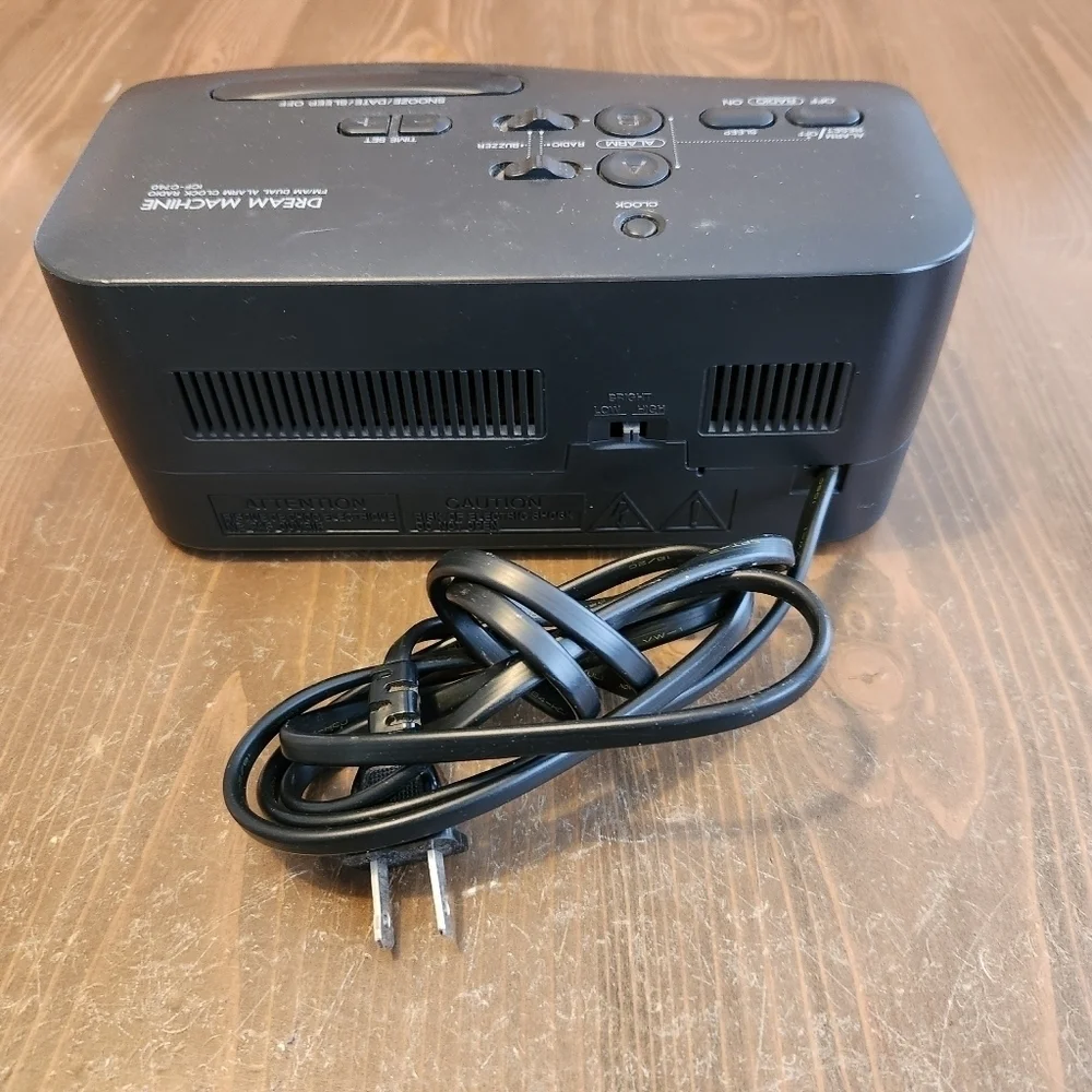 SONY DREAM MACHINE Clock Radio AM/FM Digital ICF-C740 Dual Alarm Backup Battery